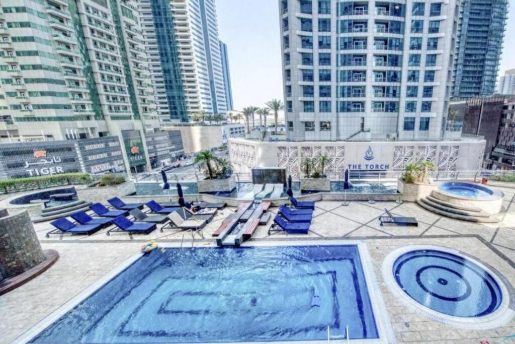 Skynest Holiday Homes Princess Tower 68Th Floor 1 Bedroom Apartment Dubai Exterior foto