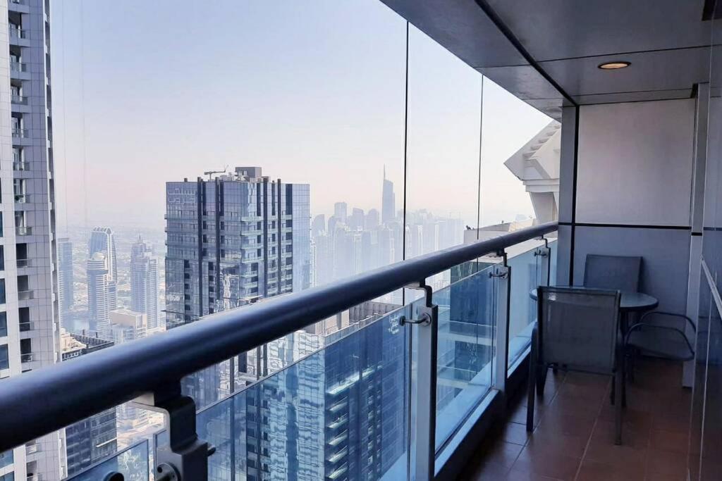 Skynest Holiday Homes Princess Tower 68Th Floor 1 Bedroom Apartment Dubai Exterior foto