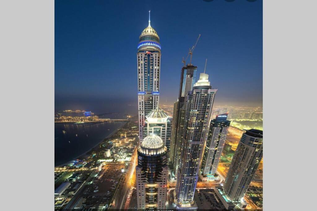 Skynest Holiday Homes Princess Tower 68Th Floor 1 Bedroom Apartment Dubai Exterior foto